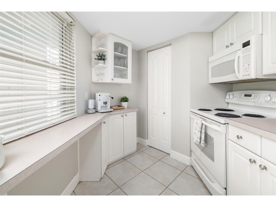 1770 Benjamin Franklin Drive #203 Sarasota FL 34236 - GULF OF AMERICA A4659618 image15