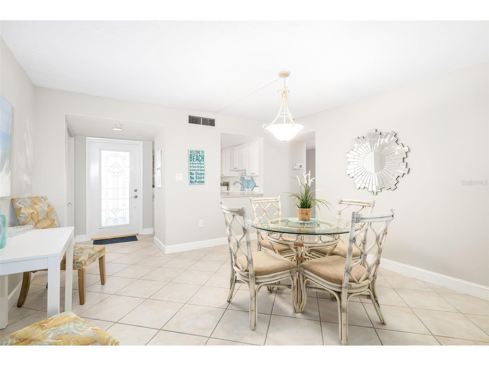 1770 Benjamin Franklin Drive #203 Sarasota FL 34236 A4676349 image17