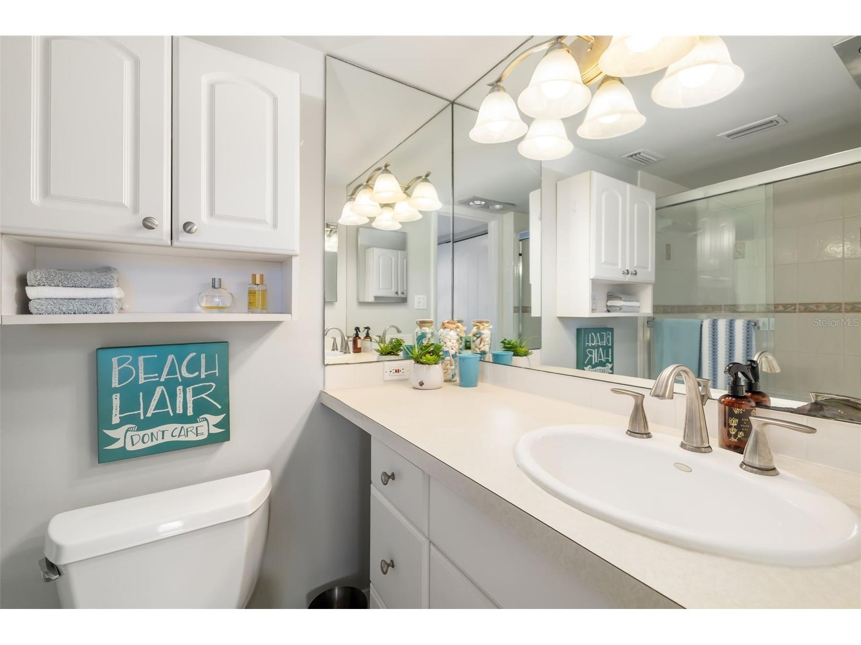 1770 Benjamin Franklin Drive #203 Sarasota FL 34236 A4676349 image21
