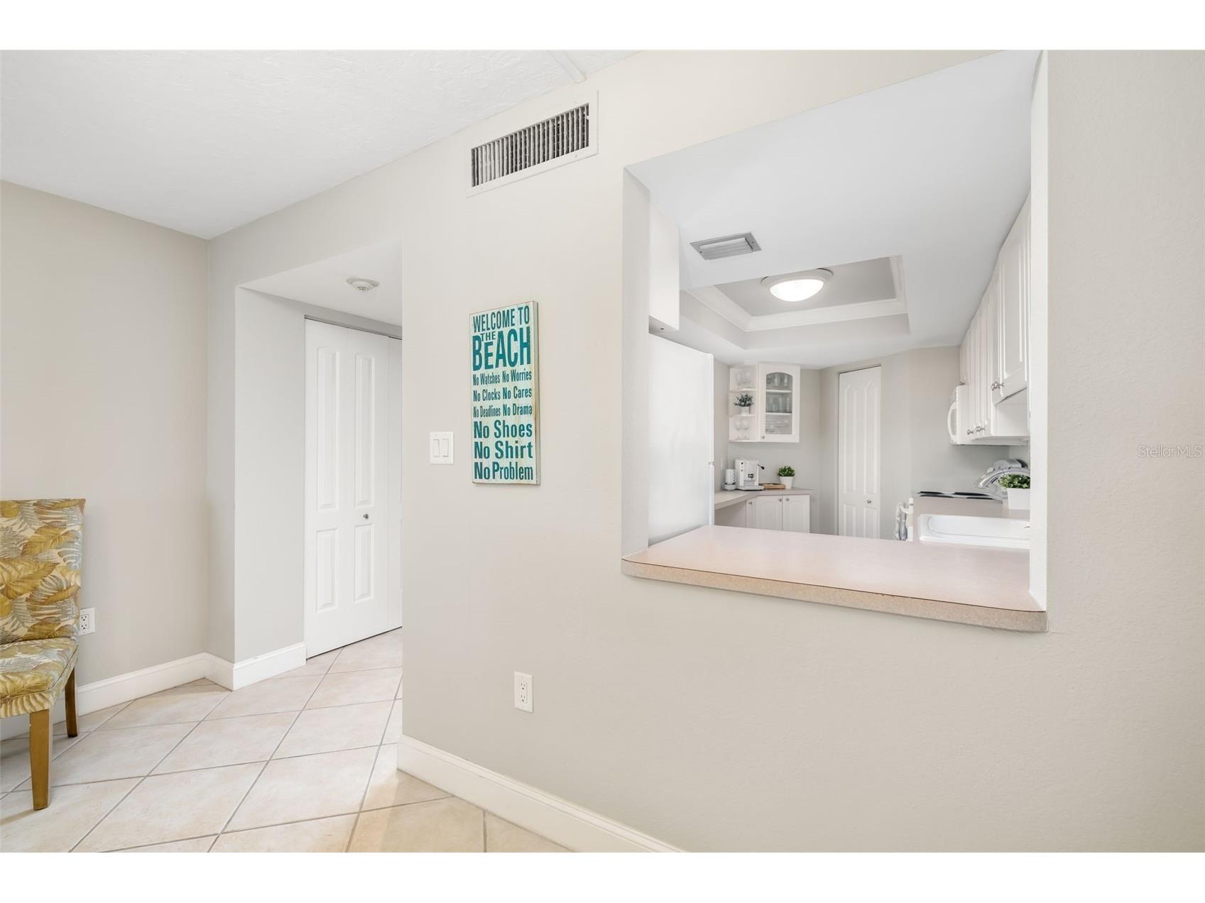 1770 Benjamin Franklin Drive #203 Sarasota FL 34236 A4676349 image9