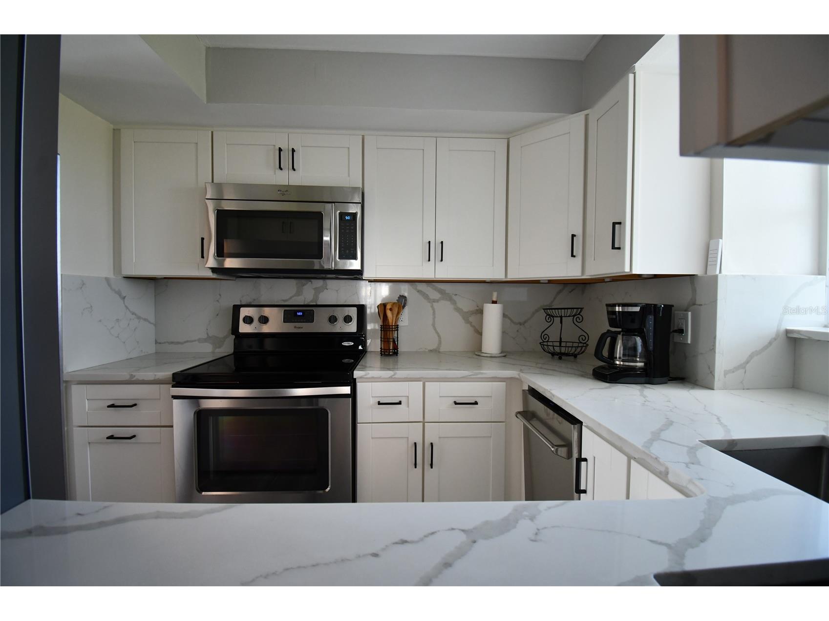 1770 Benjamin Franklin Drive #507 Sarasota FL 34236 A4691551 image12
