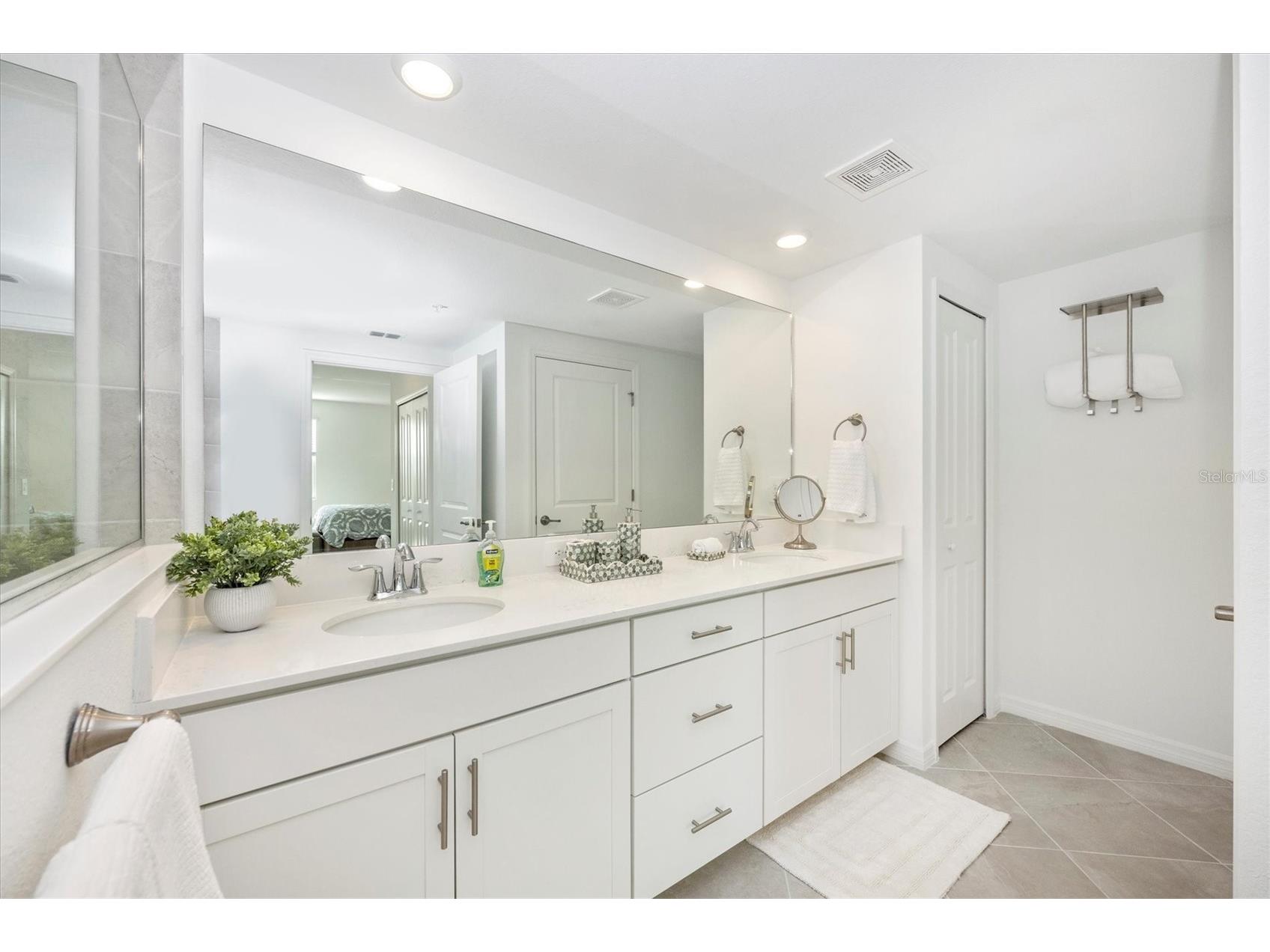 17700 Boracay Court #102 Venice FL 34293 N6142113 image30
