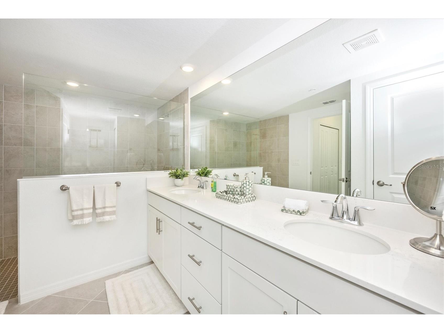 17700 Boracay Court #102 Venice FL 34293 N6142113 image31