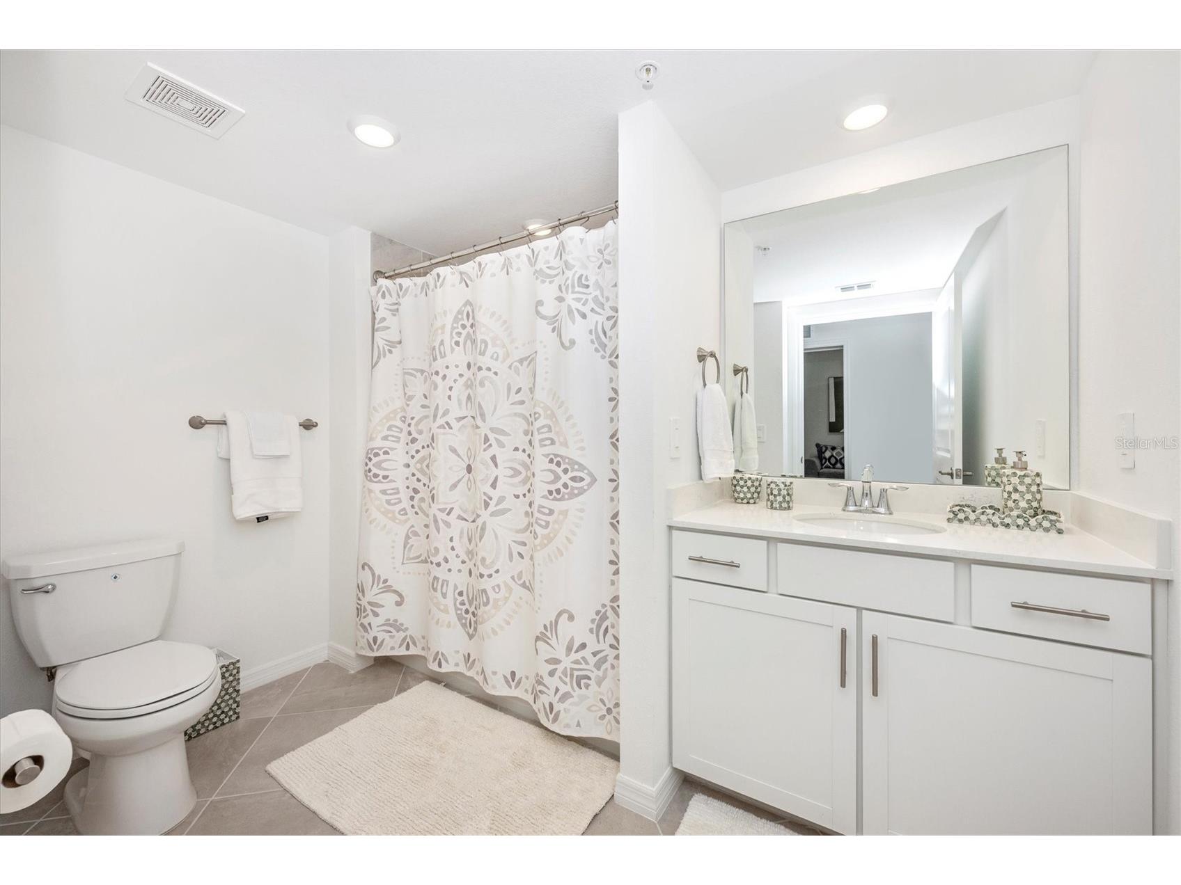 17700 Boracay Court #102 Venice FL 34293 N6142113 image40