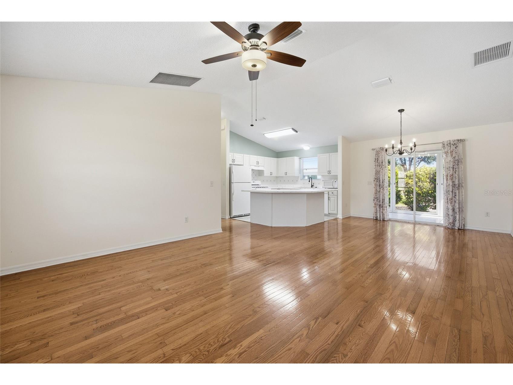 17705 SE 93rd Hawthorne Avenue The Villages FL 32162 G5111828 image6