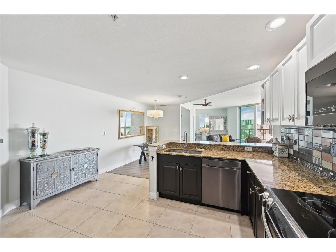 1771 Ringling Boulevard #1001 Sarasota FL 34236 A4640806 image16