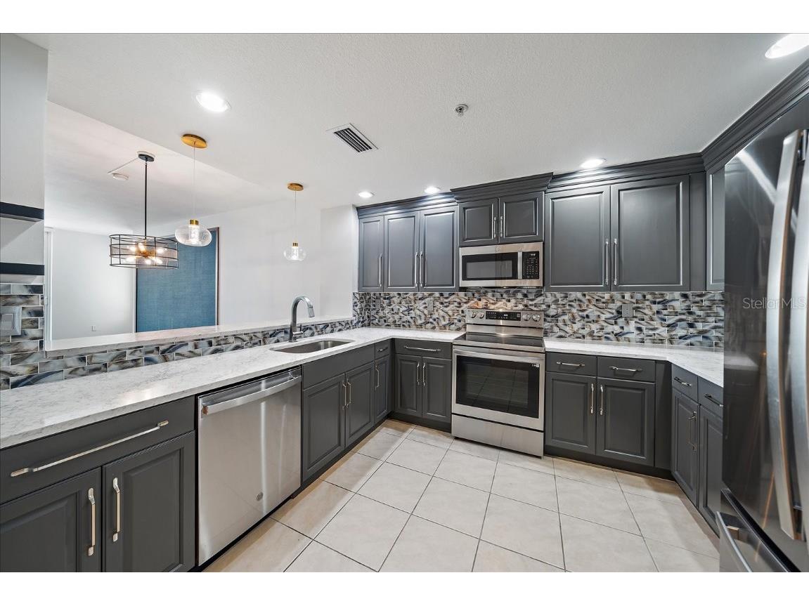 1771 Ringling Boulevard #703 Sarasota FL 34236 A4658164 image16