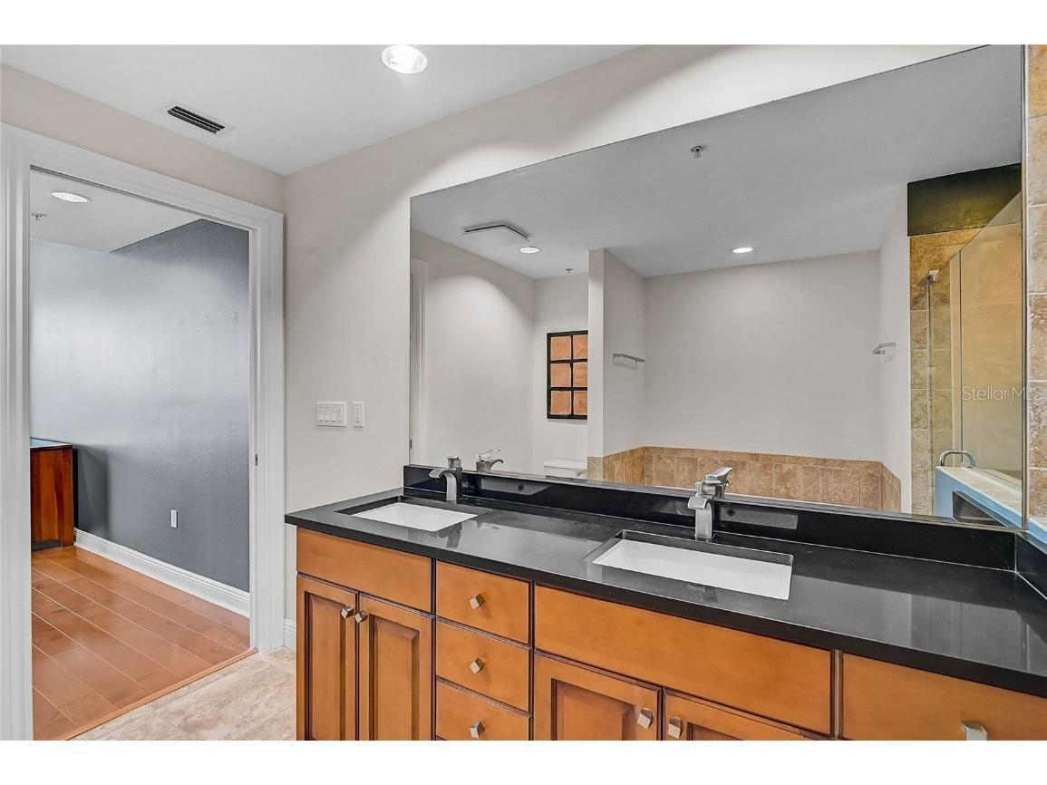 1771 Ringling Boulevard #704 Sarasota FL 34236 A4669115 image16