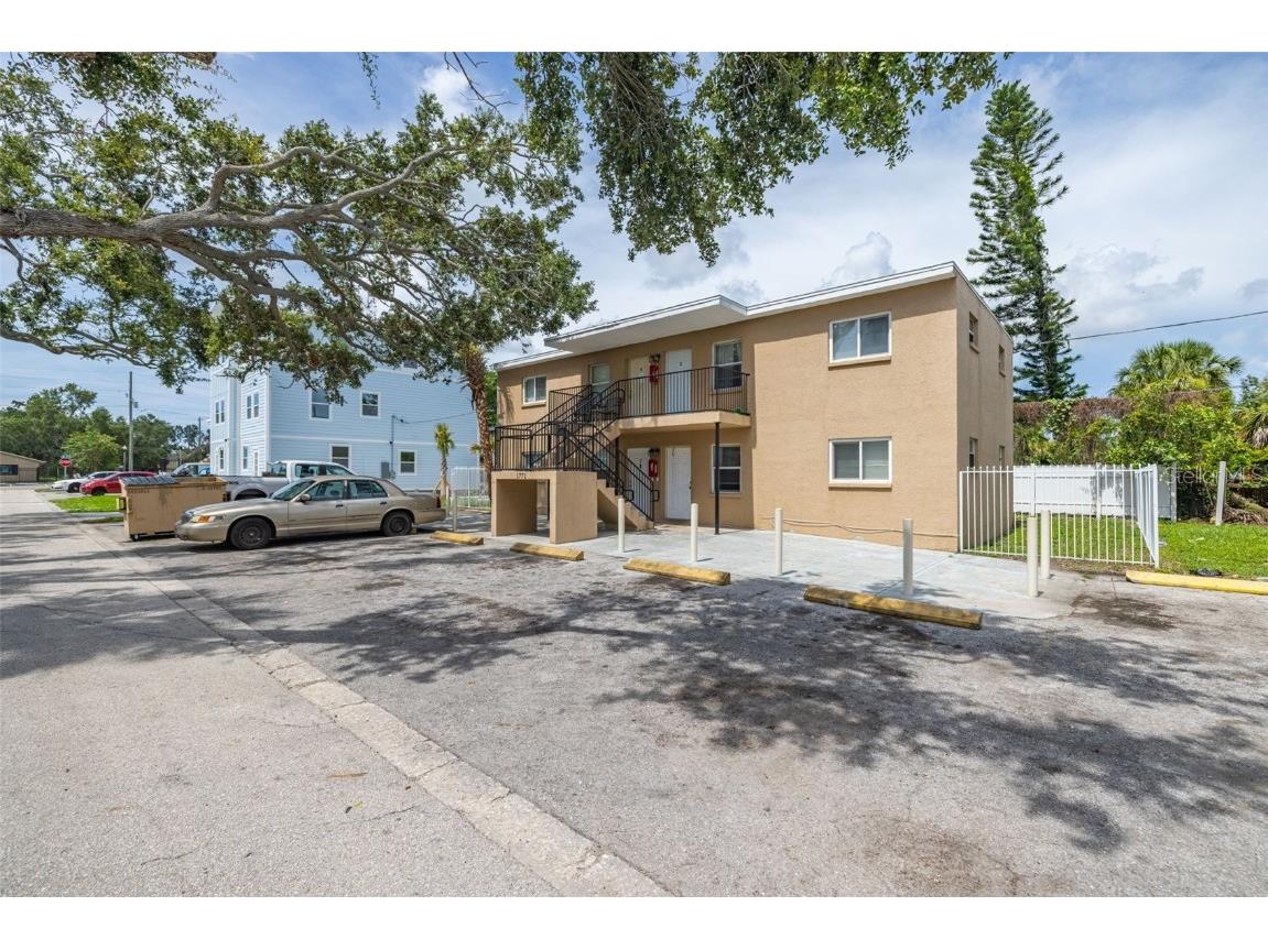 1771 Russell Street S Saint Petersburg FL 33712 TB8394041 image1