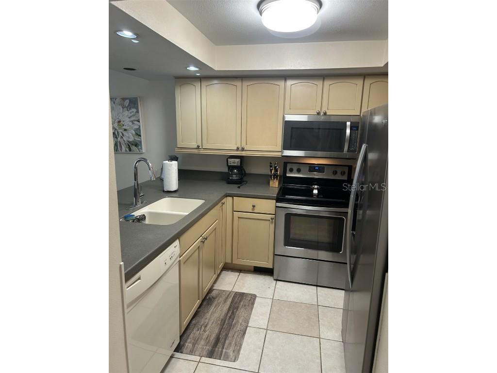 17710 Gulf Boulevard #102 Redington Shores FL 33708 TB8452894 image10