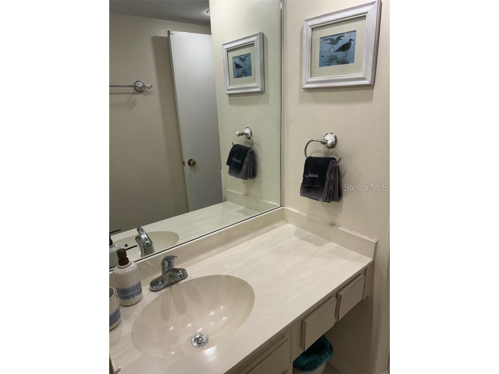 17710 Gulf Boulevard #102 Redington Shores FL 33708 TB8452894 image7