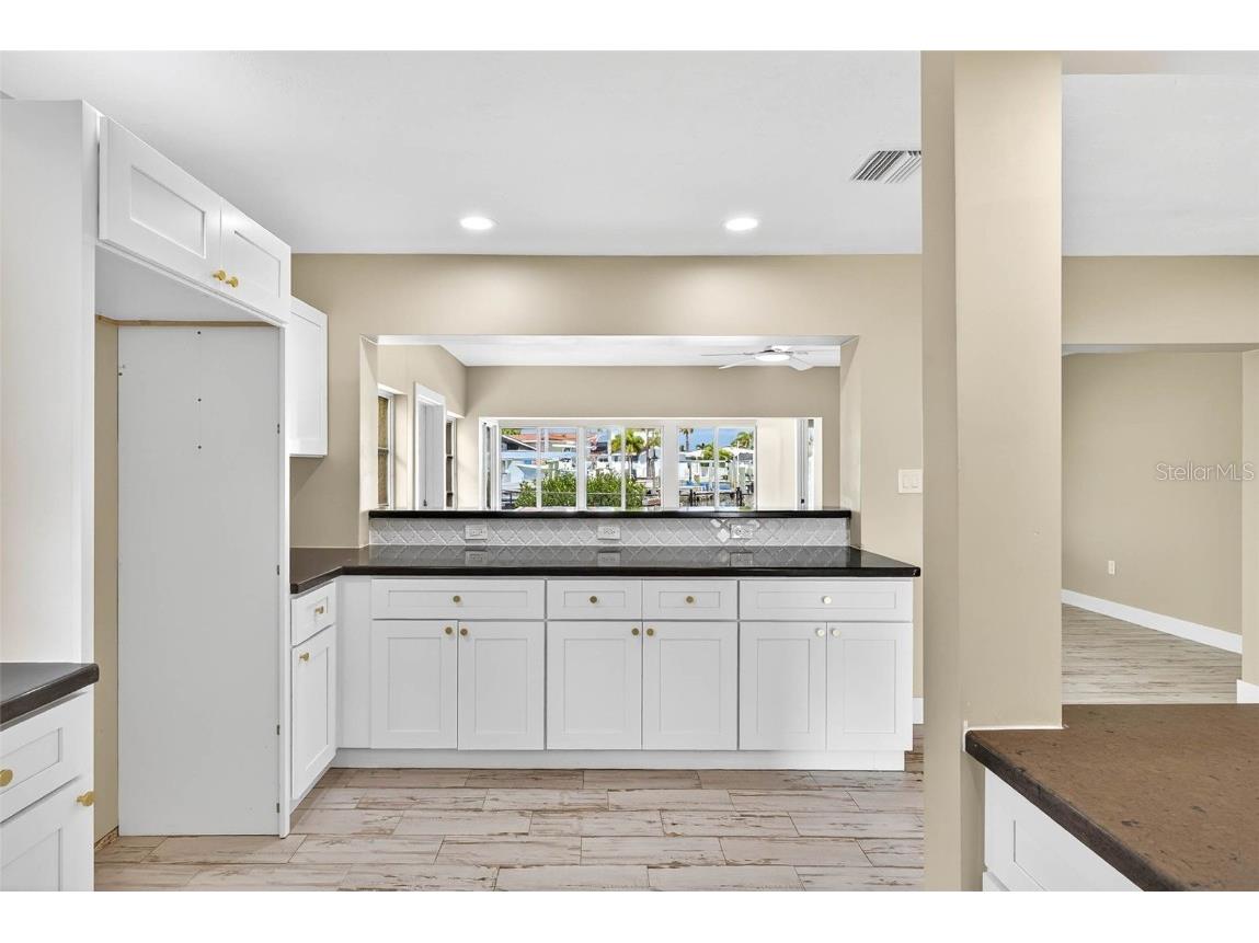 17710 Long Point Drive Redington Shores FL 33708 TB8435881 image13