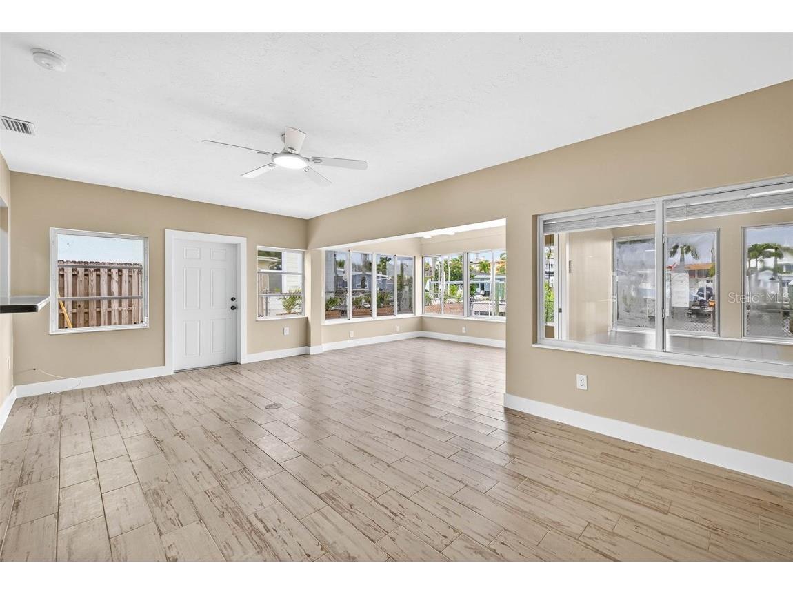 17710 Long Point Drive Redington Shores FL 33708 TB8435881 image17