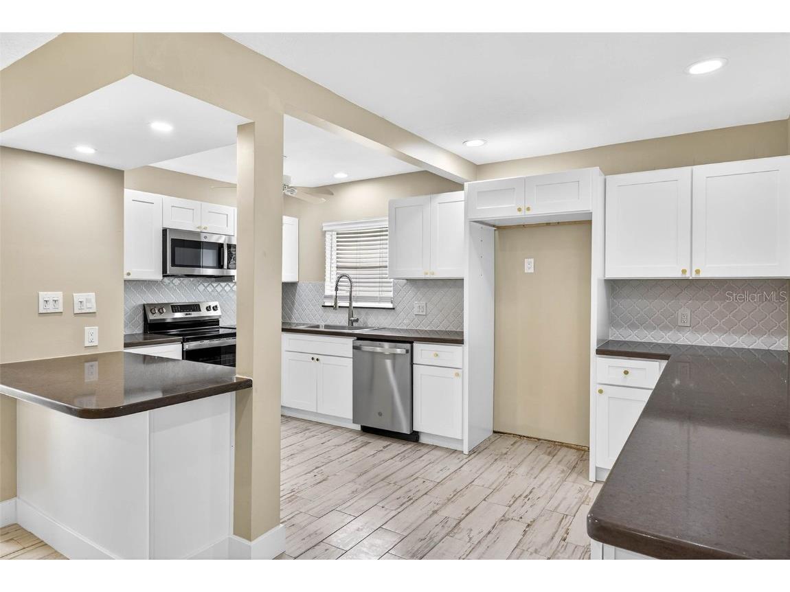 17710 Long Point Drive Redington Shores FL 33708 TB8435881 image8