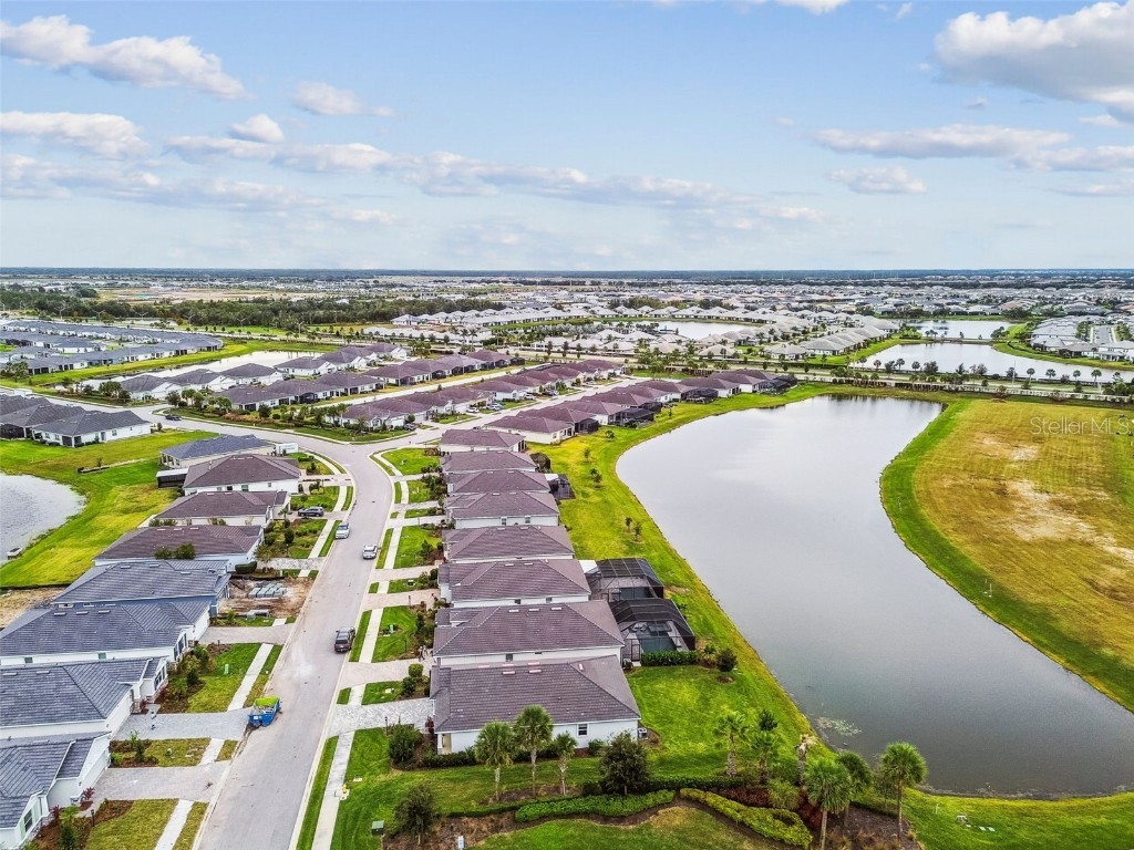 17710 Pastureland Avenue Lakewood Ranch FL 34211 A4671046 image41