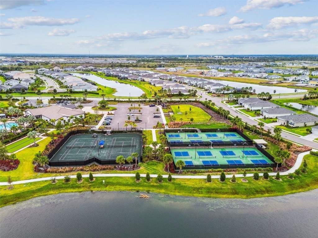 17710 Pastureland Avenue Lakewood Ranch FL 34211 A4671046 image58