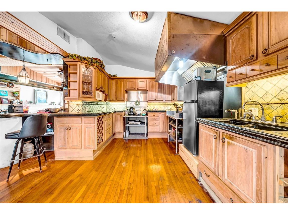 17714 Long Point Drive Redington Shores FL 33708 TB8426825 image9