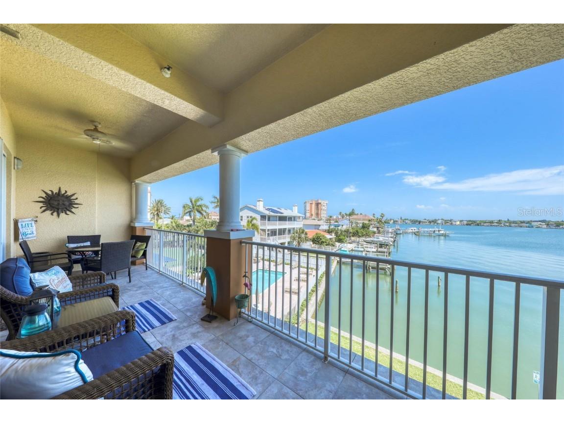 17715 Gulf Boulevard #303 Redington Shores FL 33708 U8199072 image1