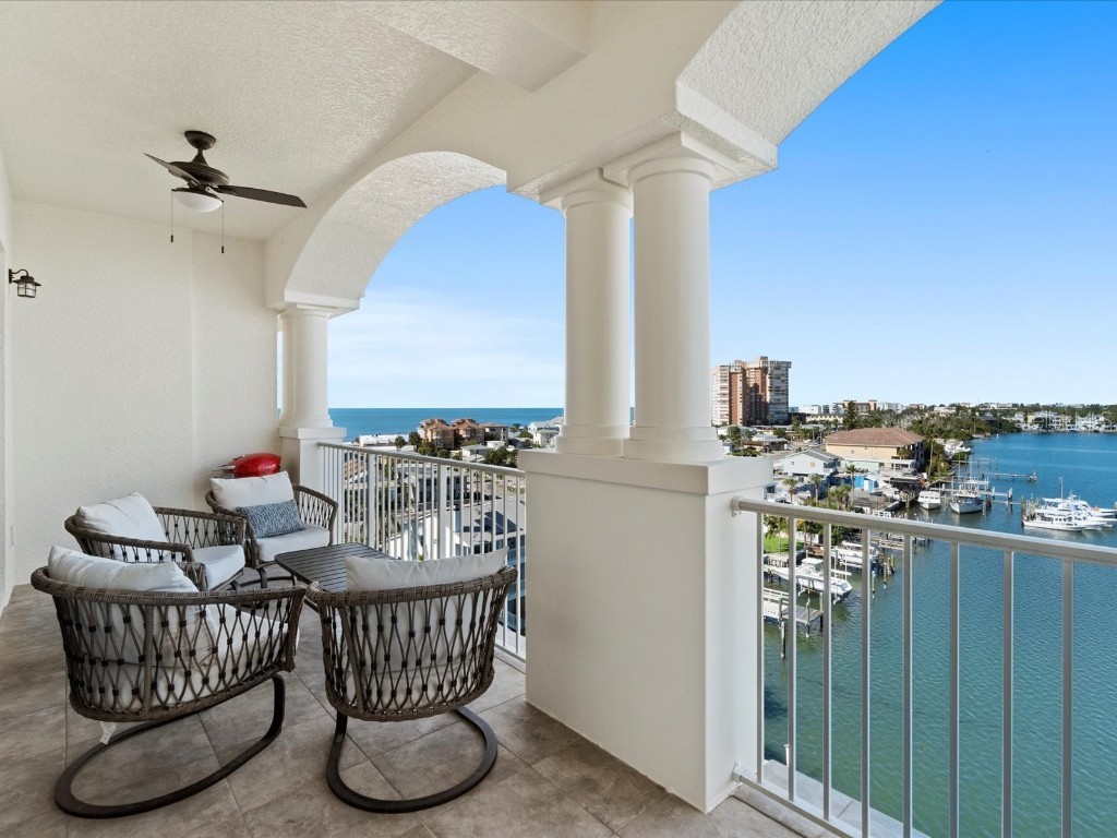 17715 Gulf Boulevard #705 Redington Shores FL 33708 - BOCA CIEGA BAY / INTRACOASTAL U8224569 image1