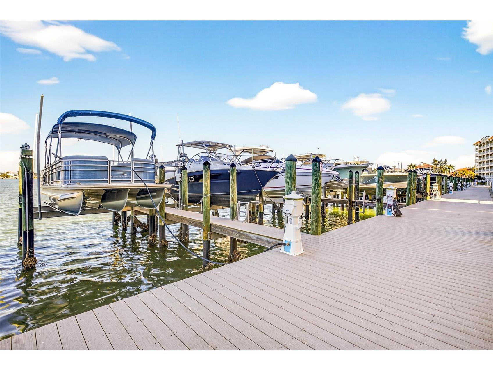 17717 Gulf Boulevard #401 Redington Shores FL 33708 - BOCA CIEGA BAY TB8472016 image41