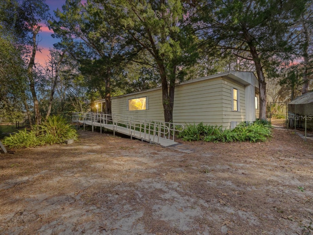 17718 Rockledge Avenue Spring Hill FL 34610 W7881533 image1