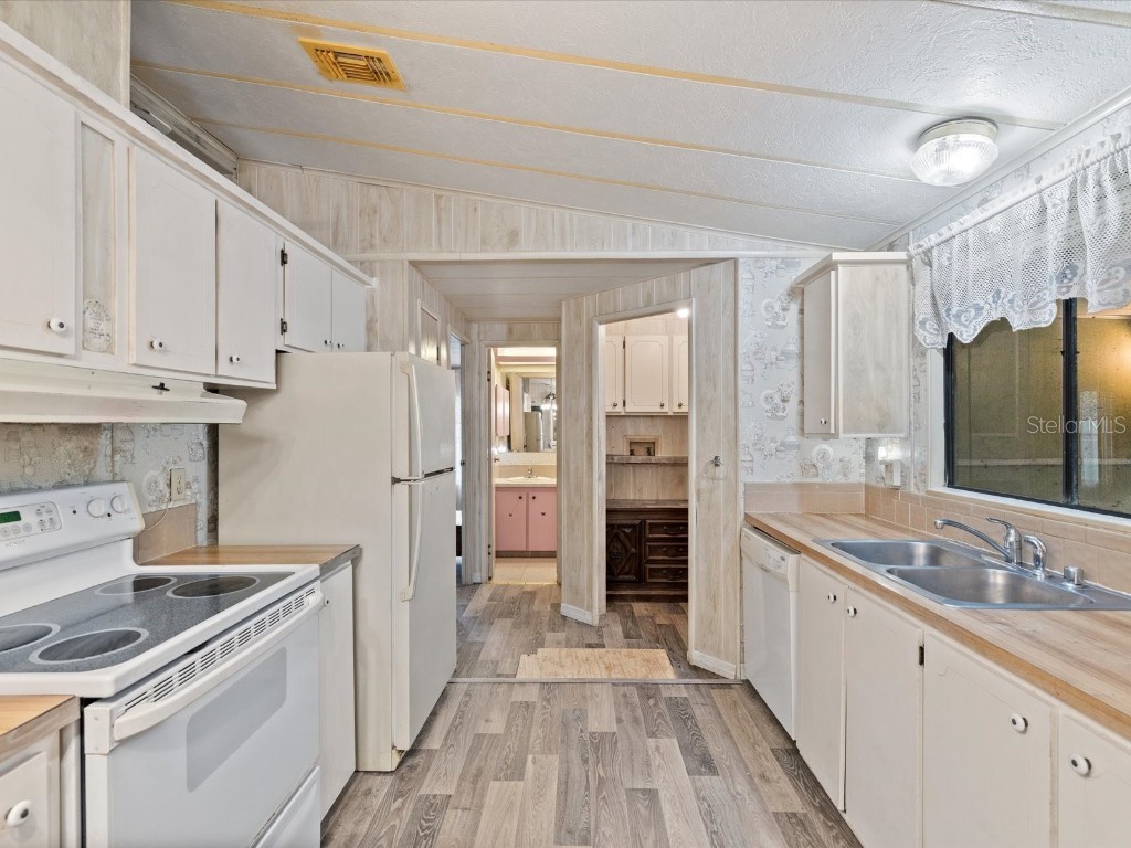 17718 Rockledge Avenue Spring Hill FL 34610 W7881533 image21