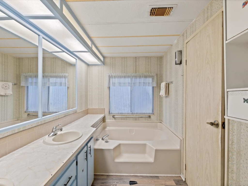 17718 Rockledge Avenue Spring Hill FL 34610 W7881533 image25