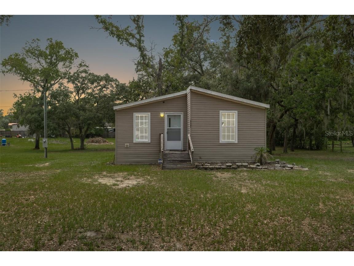 17721 Nicks Drive Spring Hill FL 34610 W7855788 image1