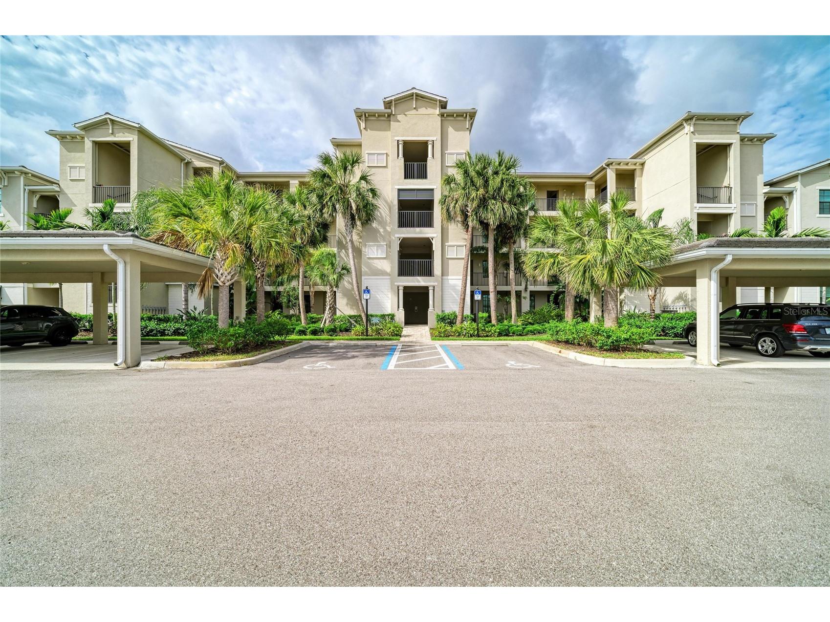 17724 Gawthrop Drive #401 Lakewood Ranch FL 34211 A4695828 image1
