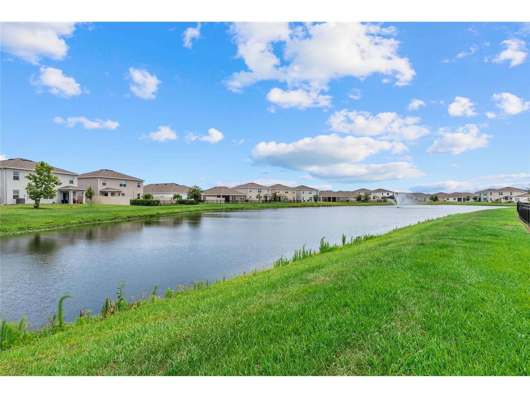 17727 Cantarina Cove Bradenton FL 34211 A4695722 image34