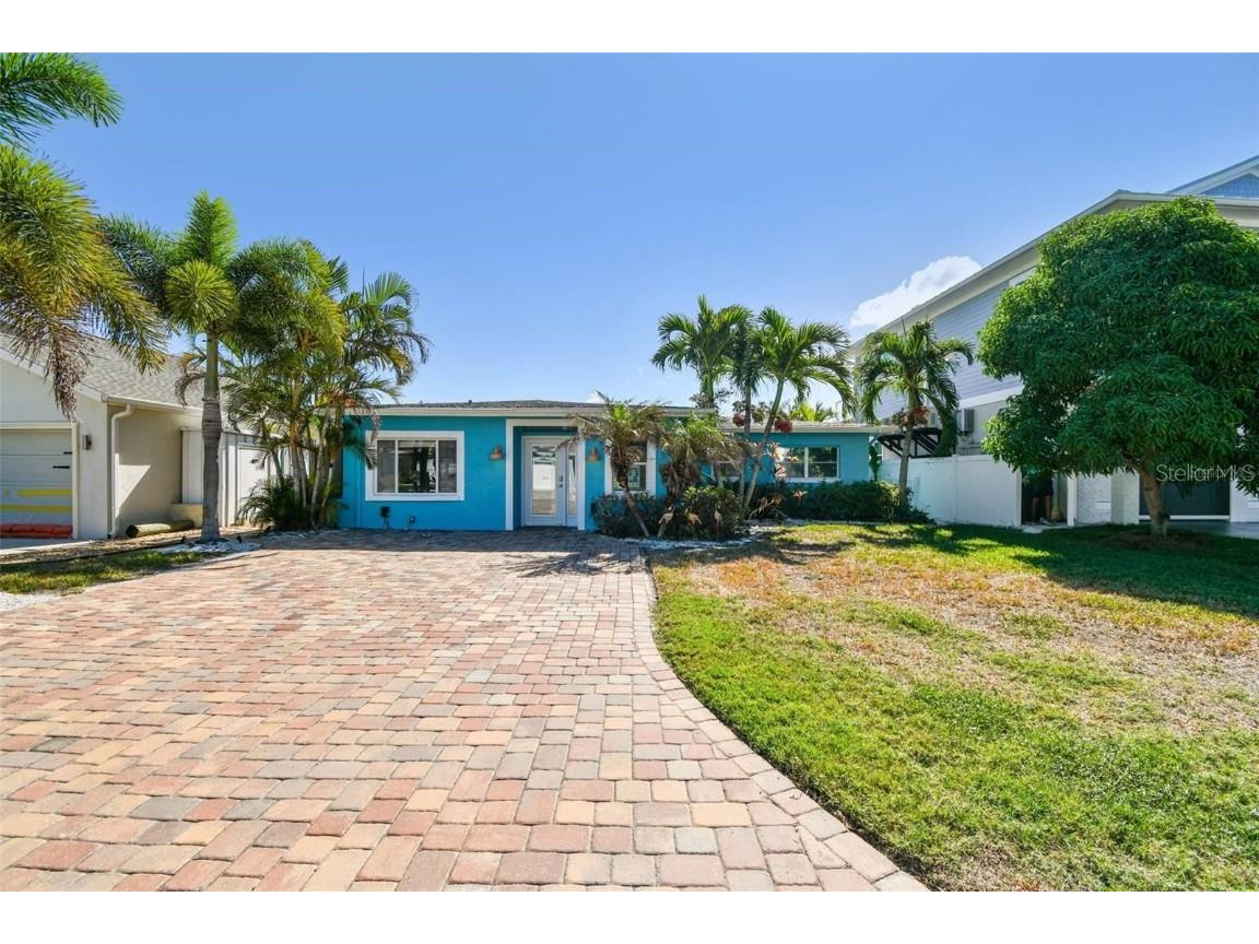 17727 Long Point Drive Redington Shores FL 33708 - INTRACOASTAL TB8315000 image1