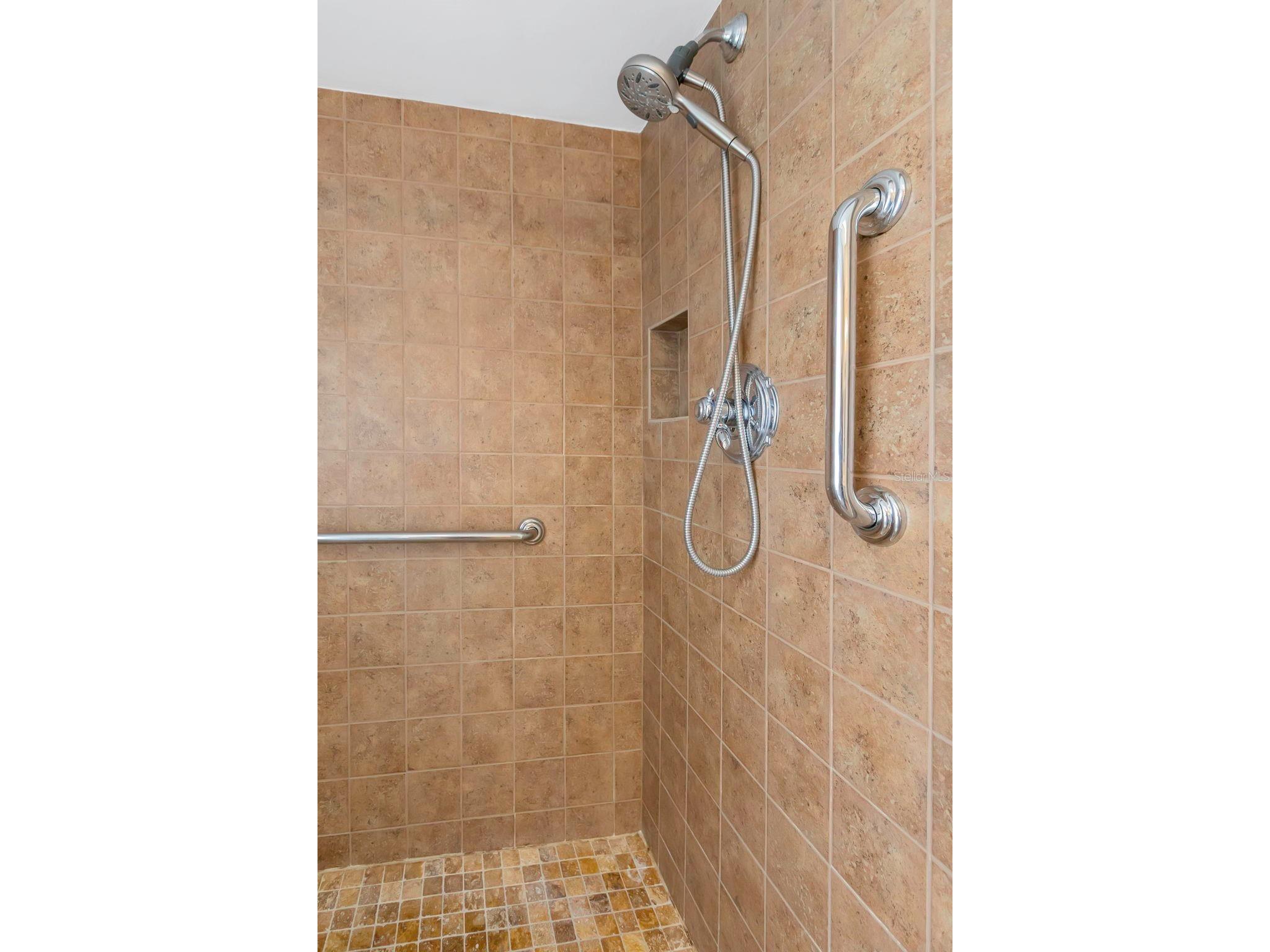 1773 63rd Avenue S Saint Petersburg FL 33712 TB8448778 image28