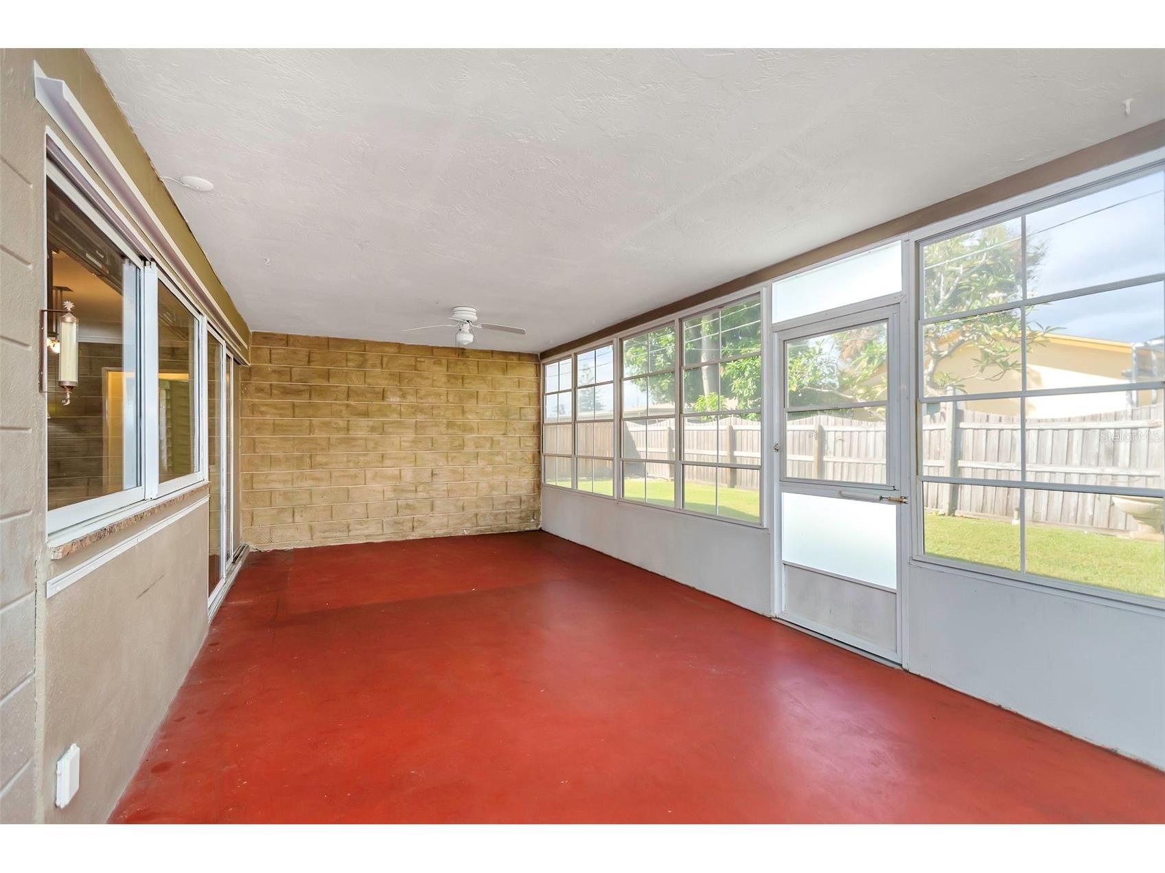 1773 63rd Avenue S Saint Petersburg FL 33712 TB8448778 image38