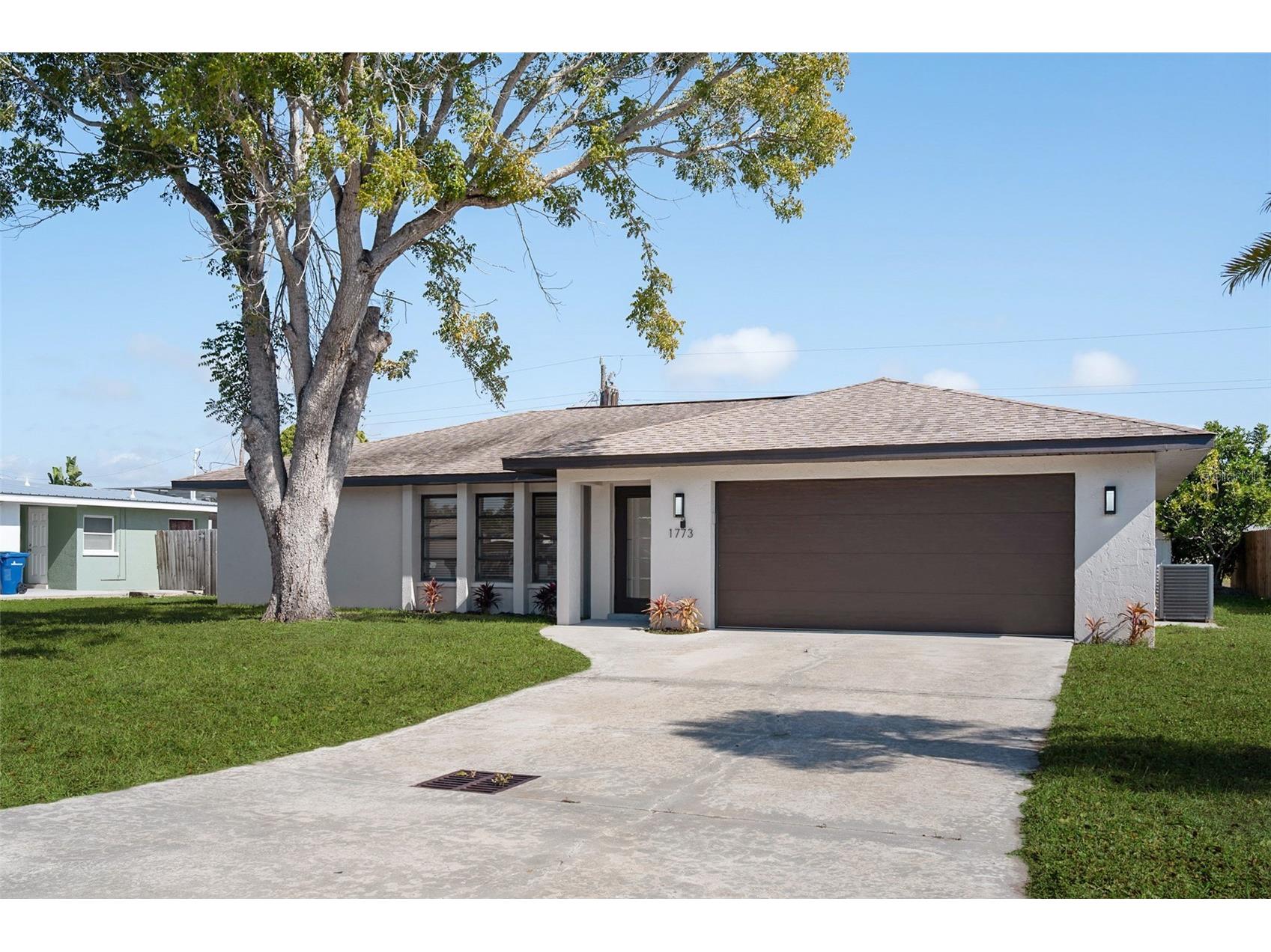 1773 Coconut Drive Venice FL 34293 C7520992 image2