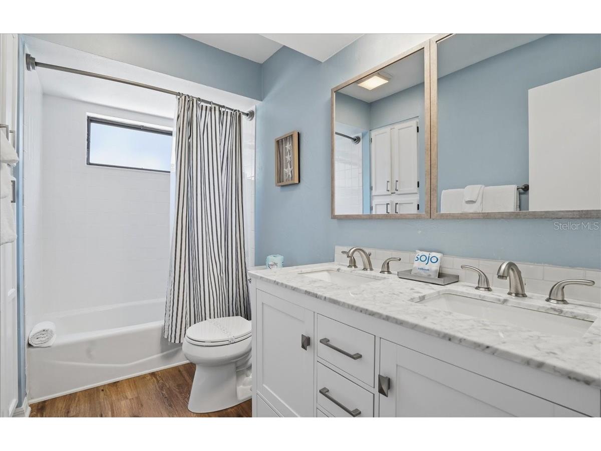 1773 Southwood Street Sarasota FL 34231 - PHILLIPPI CREEK A4677227 image23