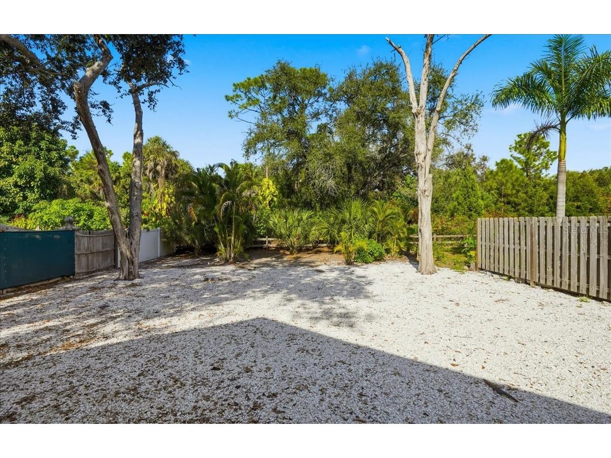 1773 Southwood Street Sarasota FL 34231 - PHILLIPPI CREEK A4677227 image3