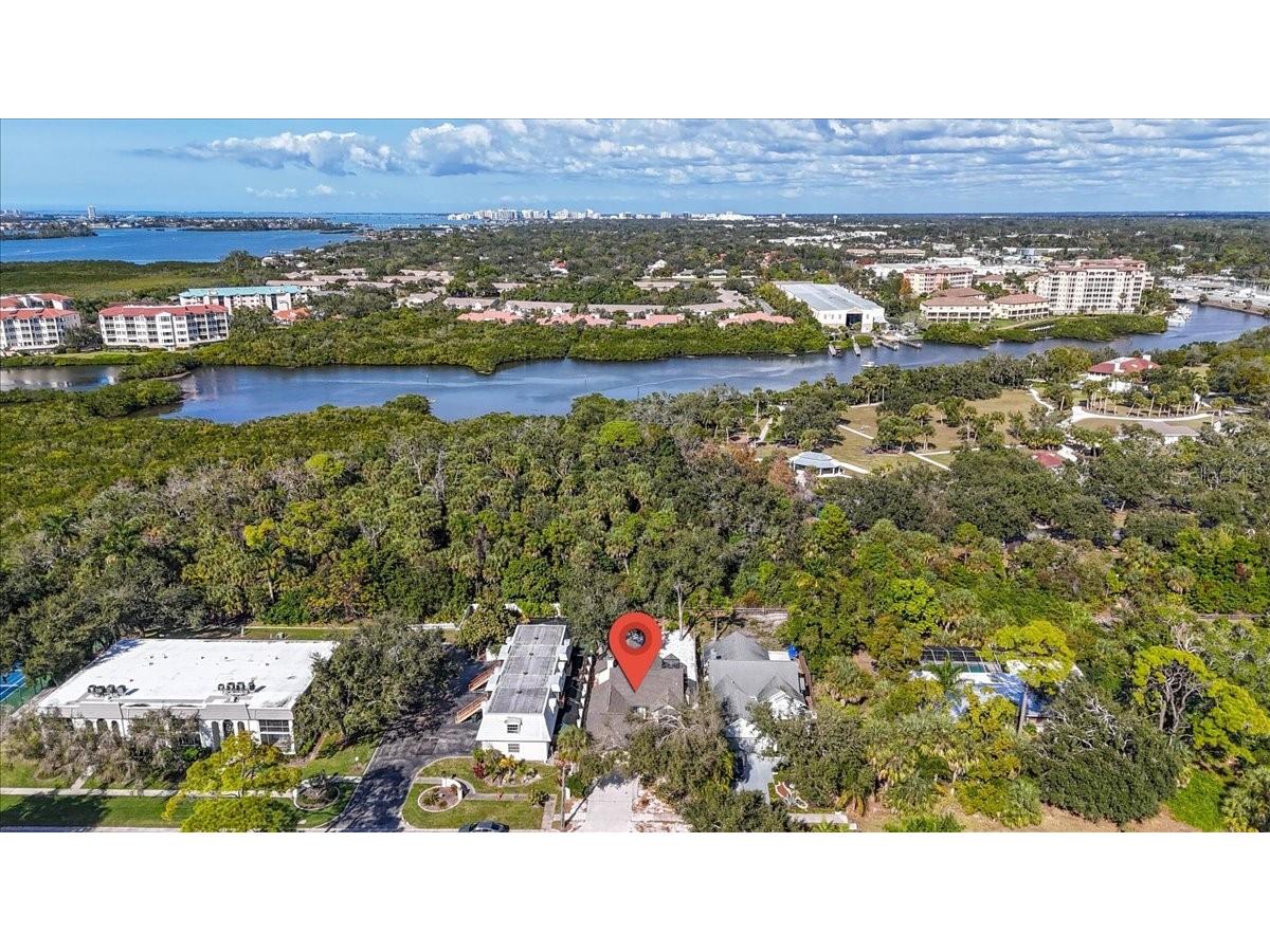 1773 Southwood Street Sarasota FL 34231 - PHILLIPPI CREEK A4677227 image35