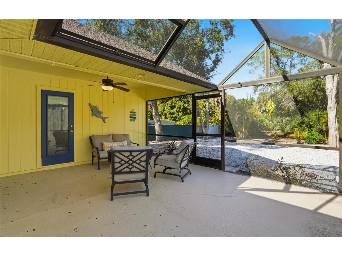 1773 Southwood Street Sarasota FL 34231 - PHILLIPPI CREEK A4677227 image4