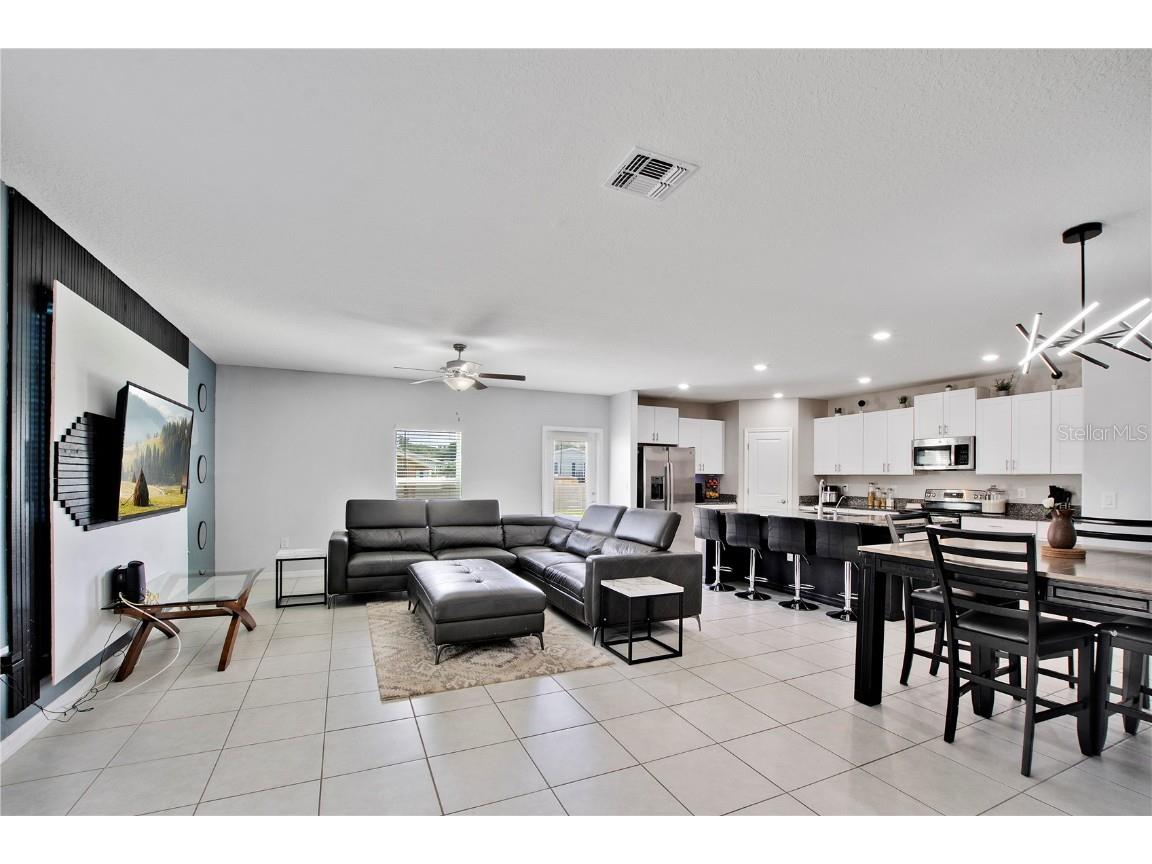 1773 Yellow Trail Lakeland FL 33801 TB8358803 image7