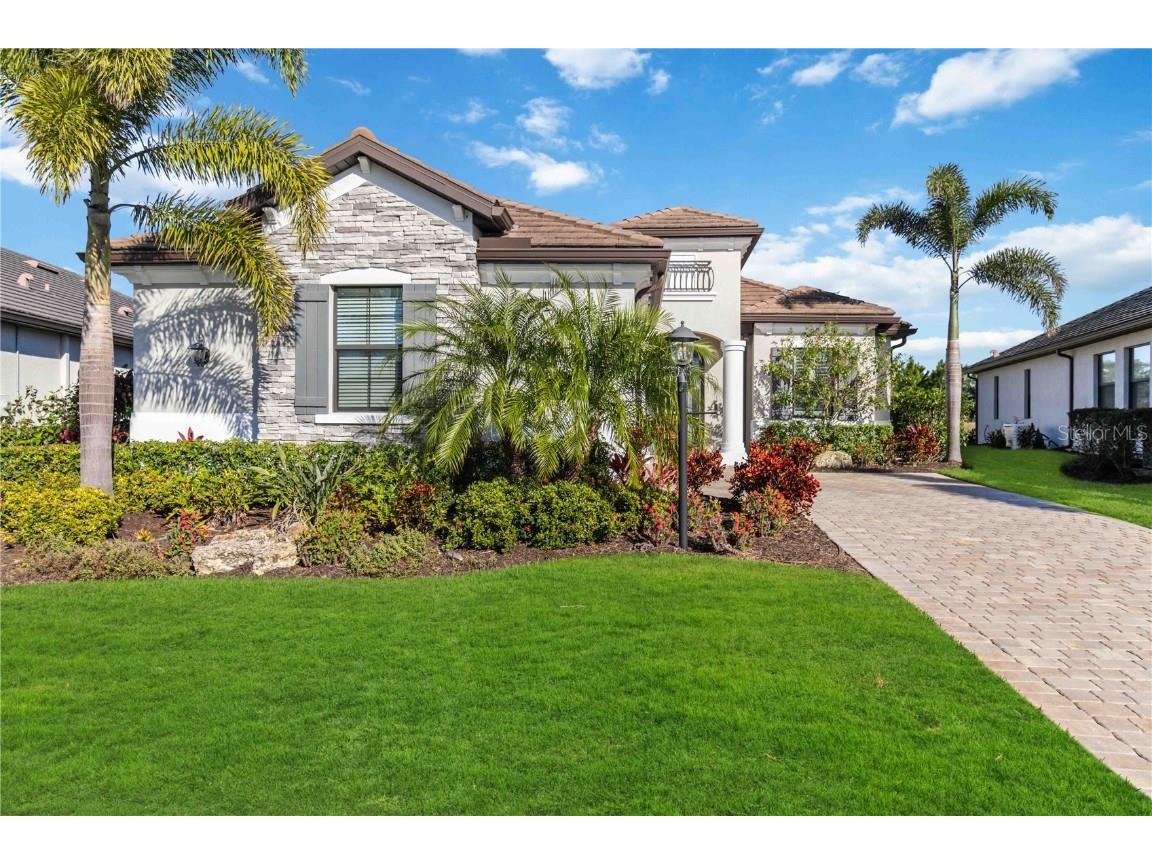 17731 Hickok Belt Loop Bradenton FL 34211 A4637456 image1
