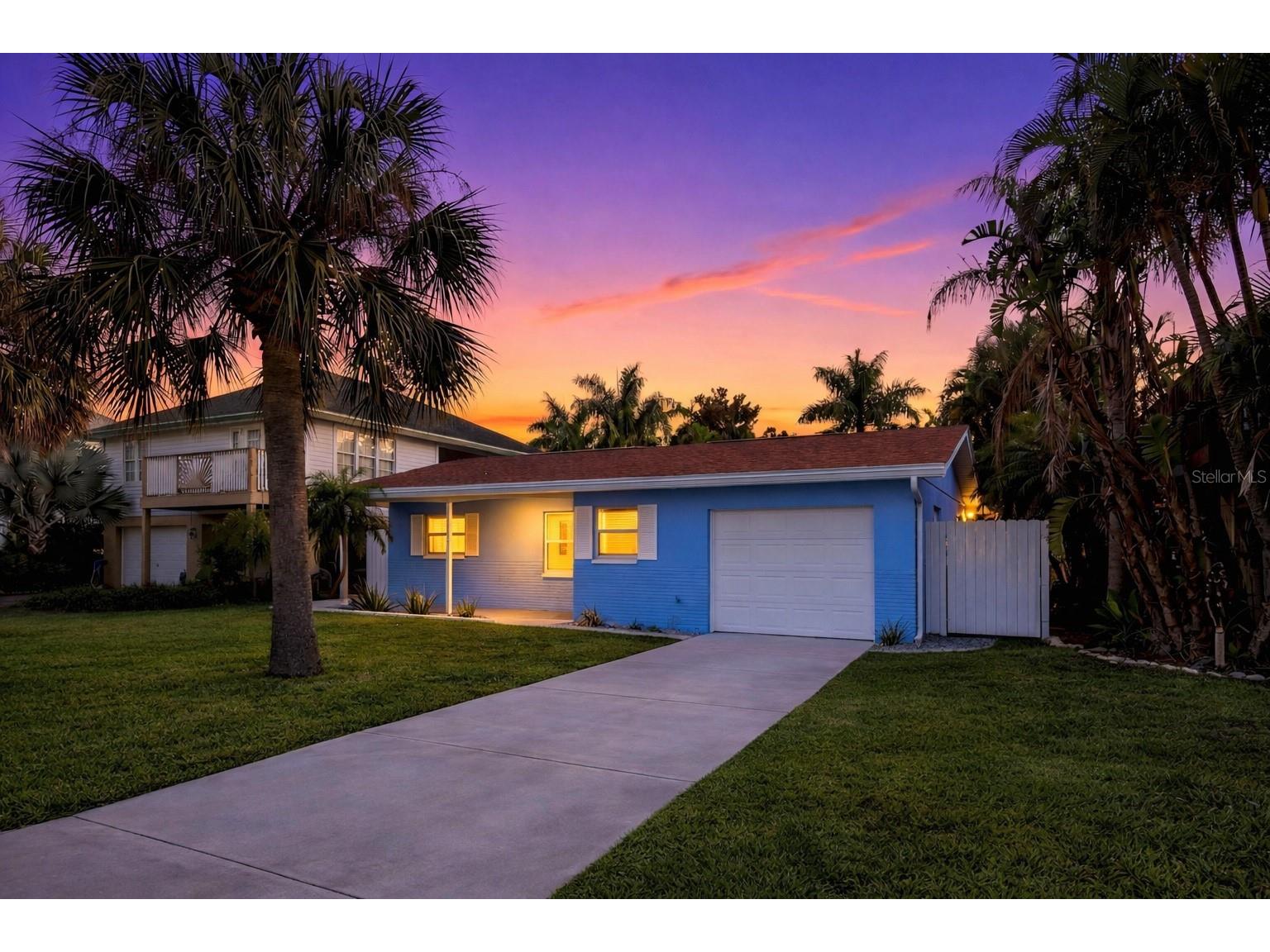 17734 1st Street E Redington Shores FL 33708 TB8499518 image1