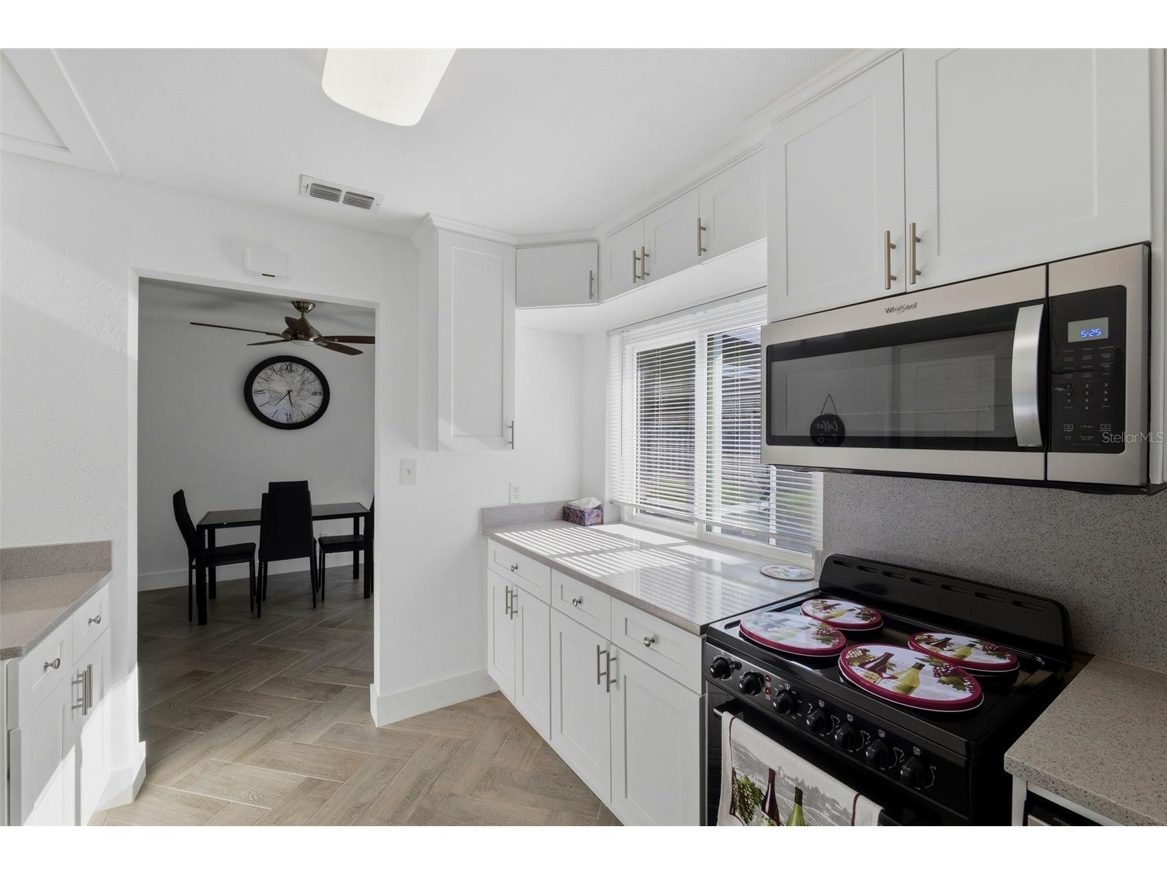 17734 1st Street E Redington Shores FL 33708 TB8499518 image15