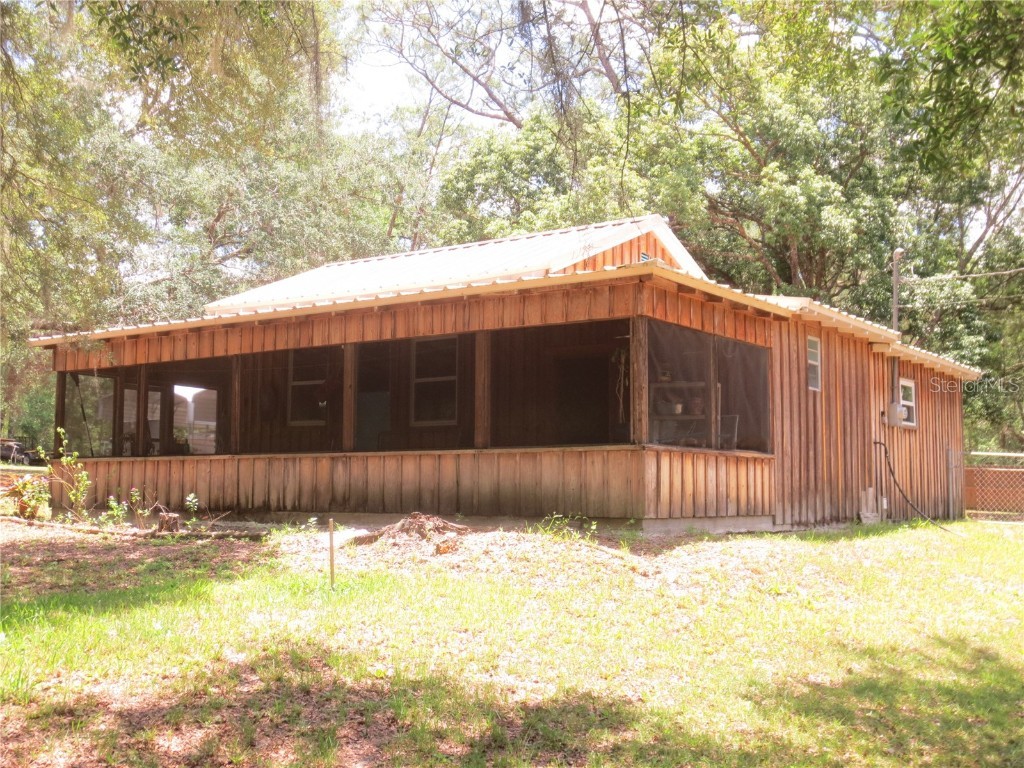 17735 SE 10th Street Silver Springs FL 34488 - LAKE TOBE OM658494 image1