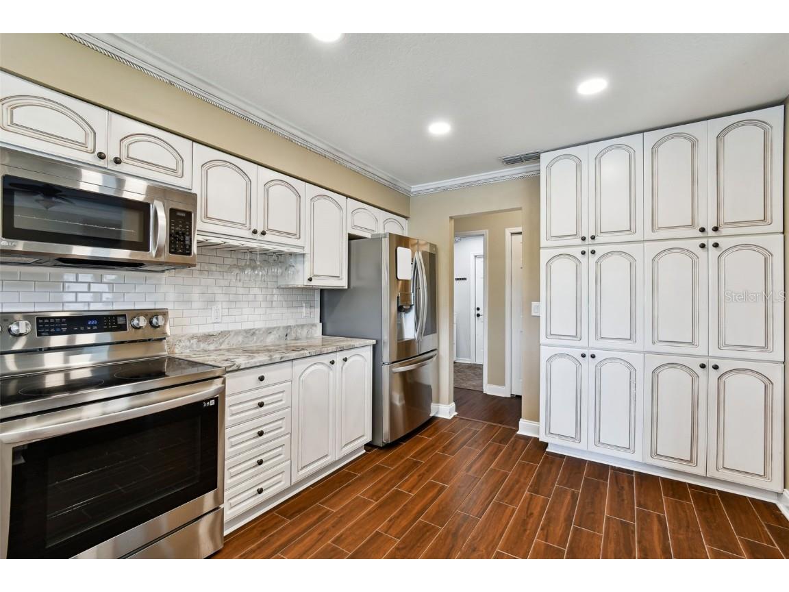 17737 Esprit Drive Tampa FL 33647 TB8452190 image23