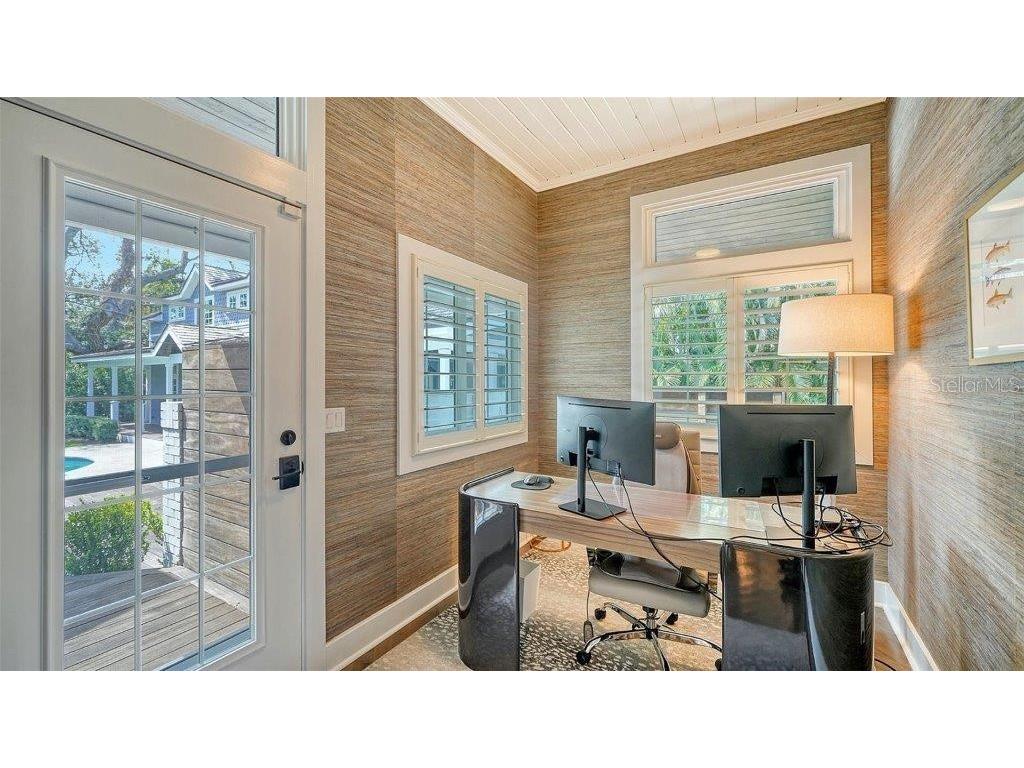 1774 Cherokee Drive Sarasota FL 34239 A4669184 image14