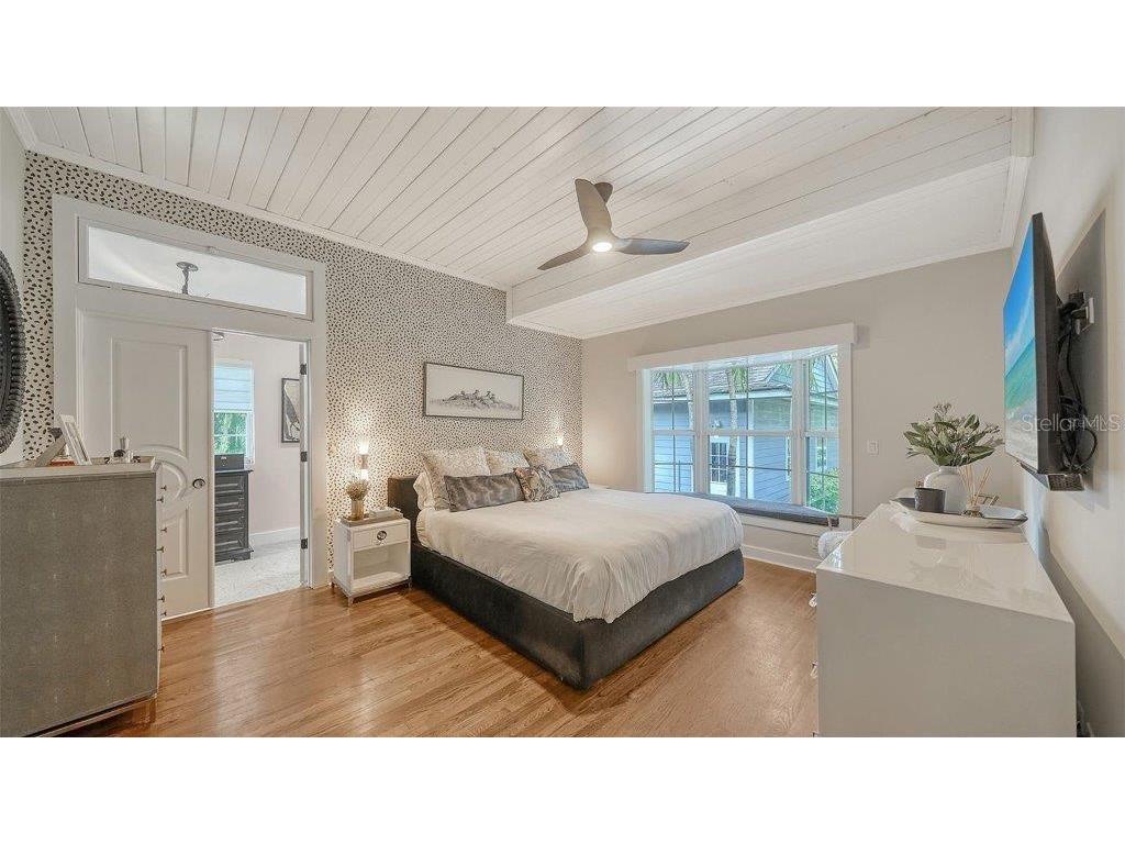 1774 Cherokee Drive Sarasota FL 34239 A4669184 image15