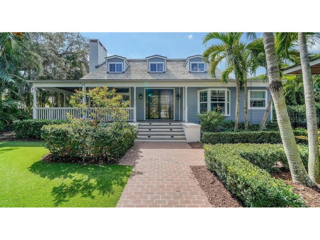 1774 Cherokee Drive Sarasota FL 34239 A4669184 image2