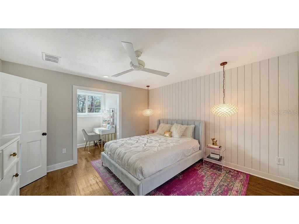 1774 Cherokee Drive Sarasota FL 34239 A4669184 image21