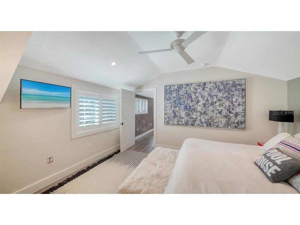 1774 Cherokee Drive Sarasota FL 34239 A4669184 image34