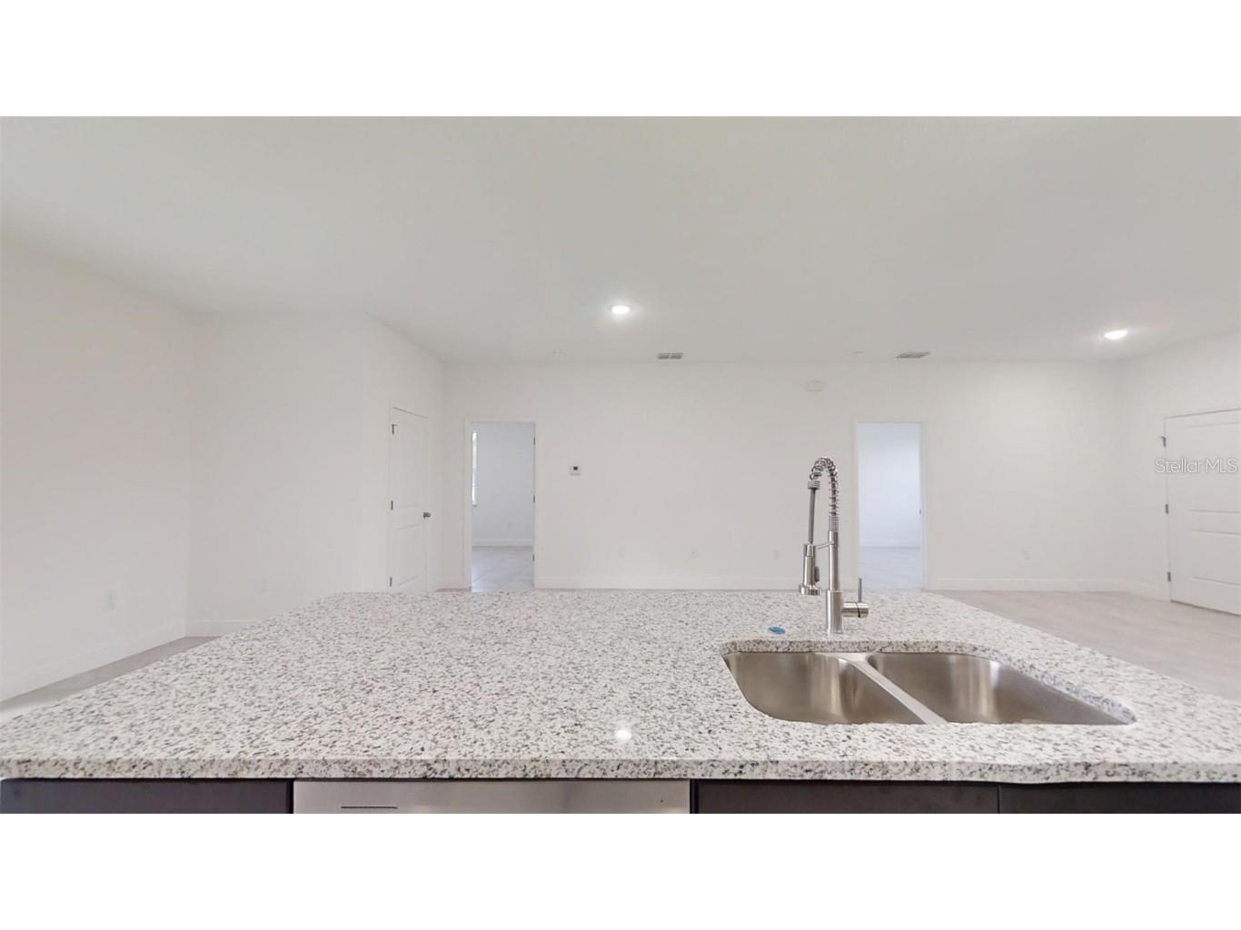 1774 W Skyline Drive Dunnellon FL 34433 OM695221 image37